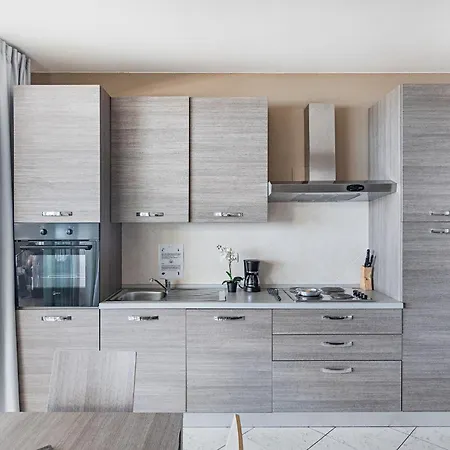Apartment Residenza Miralago Iii By Wonderful Italy Desenzano del Garda